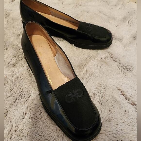 SALVATORE FERRAGAMO BLACK SLIP ON LOAFER SIZE 6B - Picture 2 of 10